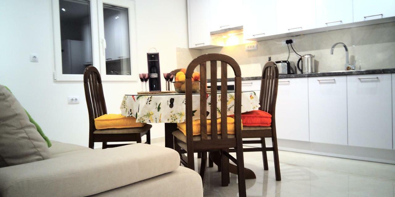Apartment Marina Komiža Kültér fotó