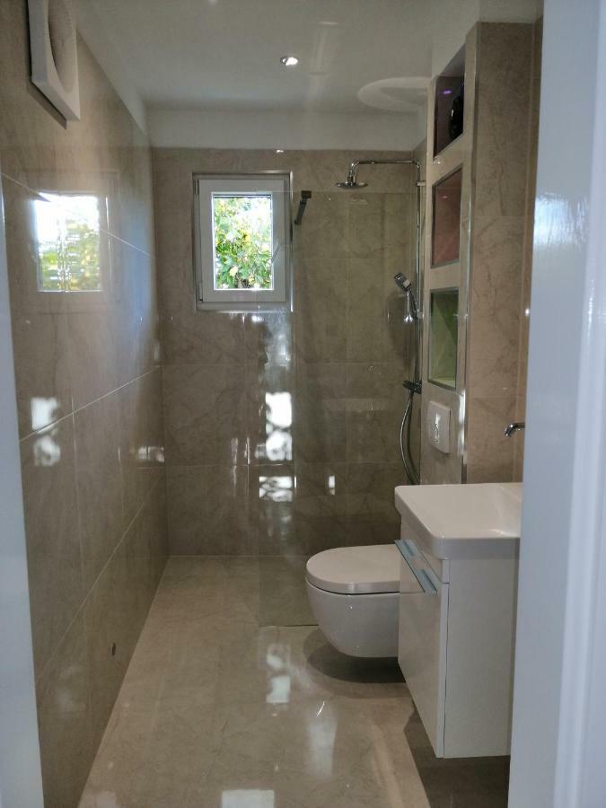 Apartment Marina Komiža Kültér fotó